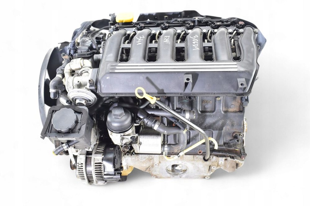 BMW M57D30 3.0 Td6 inline-six turbodiesel engine from a Range Rover L322